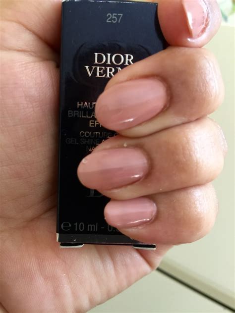 dior 257 nail